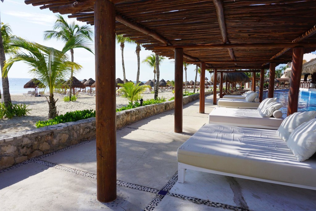 Use your 4th night at an All inclusive Resort like the Excellence Riviera Cancun - Mexico